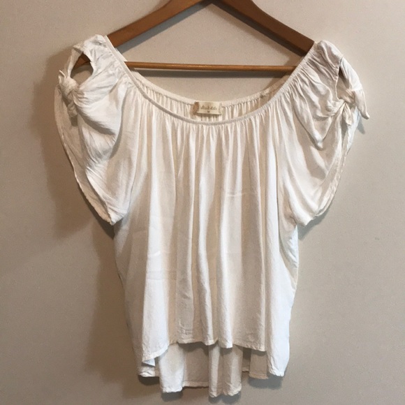 Flowy white summer top - Picture 1 of 4